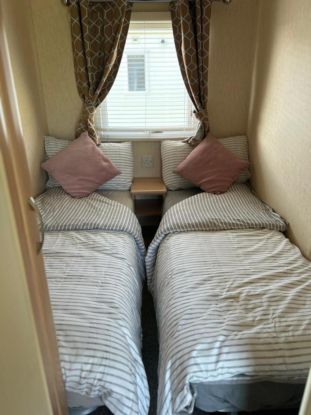 J&D By The Sea Hotell Heysham Eksteriør bilde
